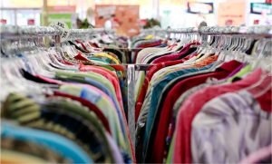 Sibuk Cari Pakaian Baru di Akhir Ramadhan